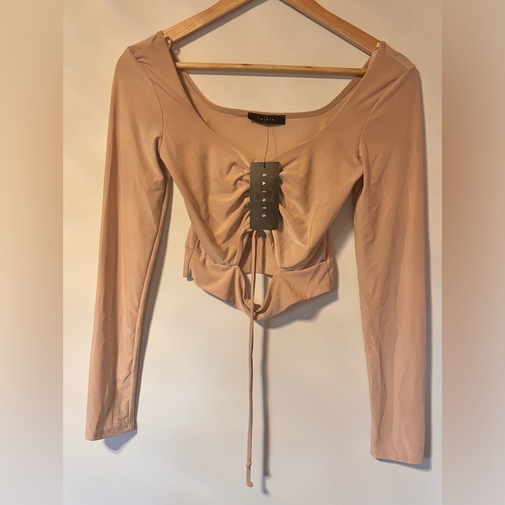 21 Saints nude/tan long sleeve front cut out rouched crop top